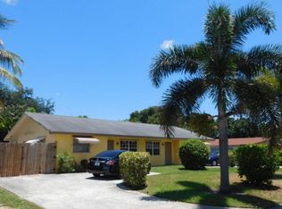 8900 Dania Dr, Palm Beach Gardens, FL 33410