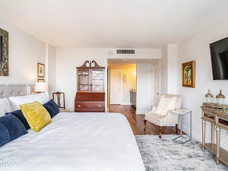 199 Ocean Lane Dr #1207 — Photo 17
