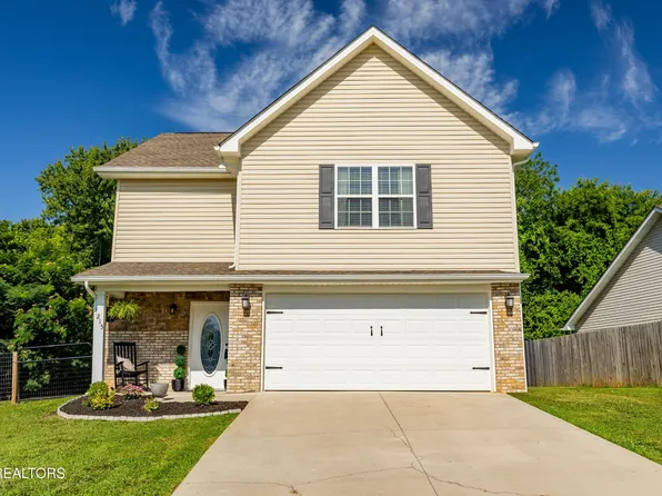 215 Rye Dr, Maryville, TN 37801