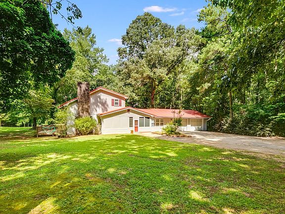 4th image of 150 W Lake Dr