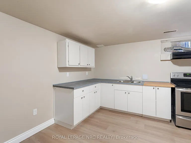 21 Chalmers St — Photo 11