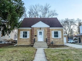 325 Harding Ave, Des Plaines, IL 60016