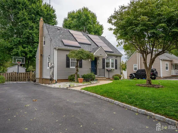 1113 McDonough St, South Plainfield, NJ 07080