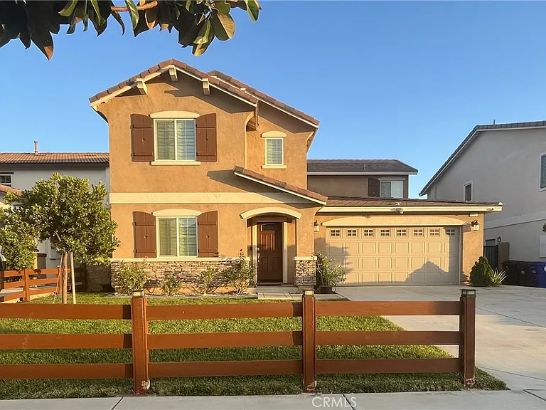 15011 Larkstone St — Photo 2
