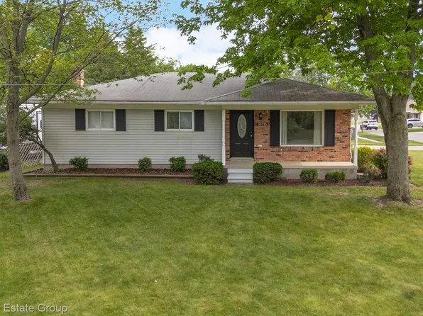 40395 Gilbert St, Plymouth, MI 48170