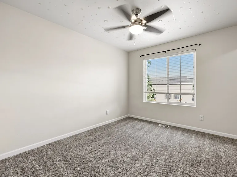 7003 Alta Vista Dr SE — Photo 38