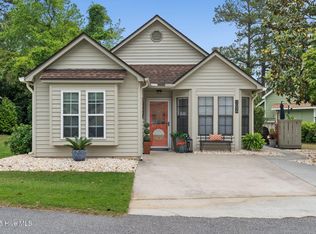 1056 Valley Dr, Calabash, NC 28467