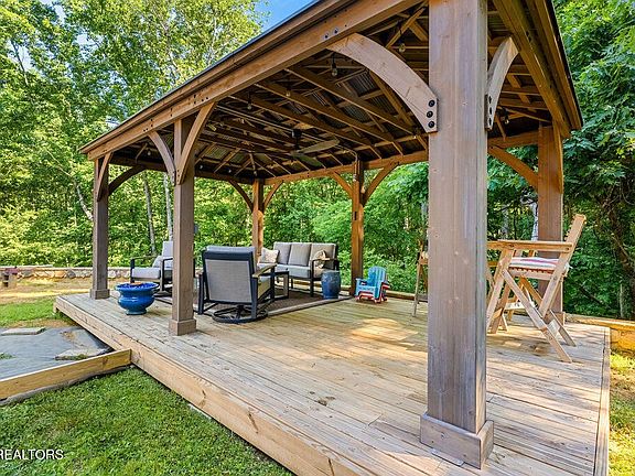 41st image of this home