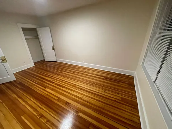 8 Barrows St #22, Allston, MA 02134