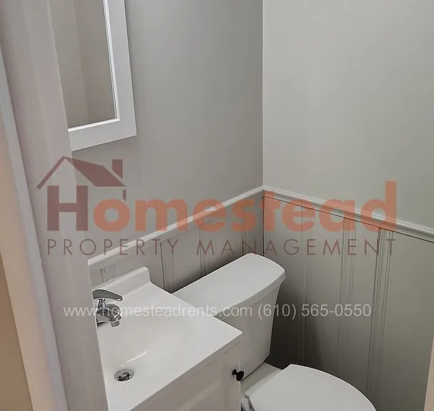 121 Long Ln — Photo 11