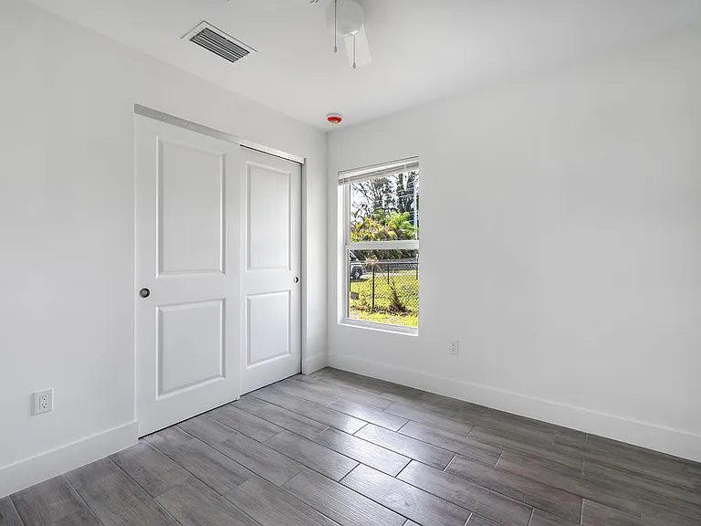 3018 SE Iris St #2 — Photo 13