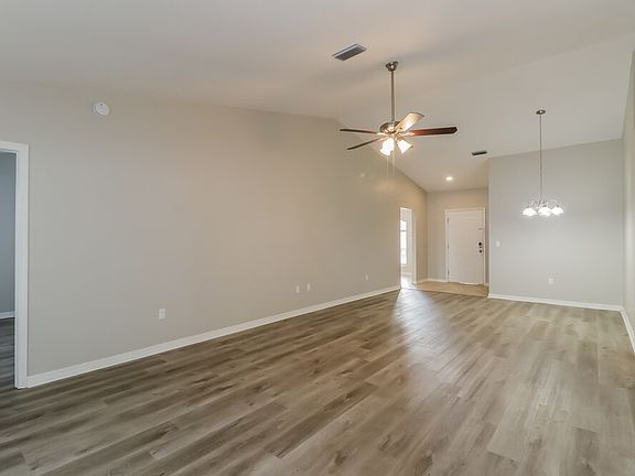 4th image of 4726 Limerick Dr