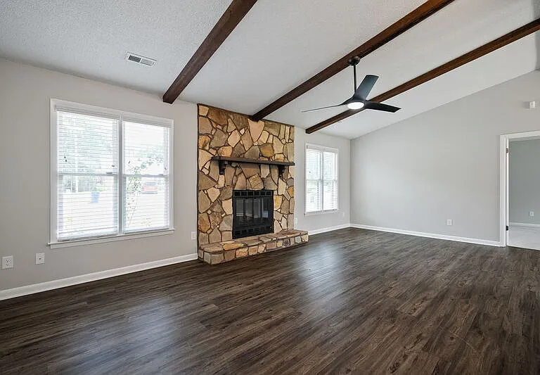 1028 Kinsey Dr SE — Photo 8