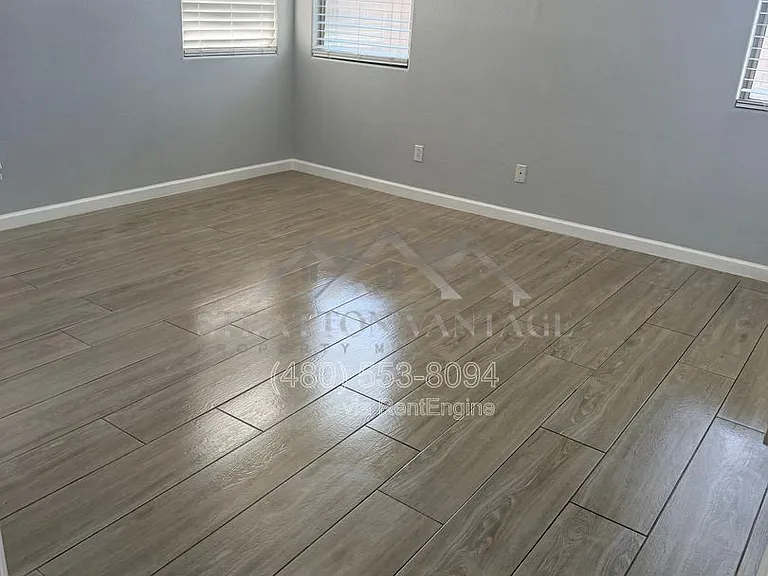 3068 E Ravenswood Dr — Photo 46