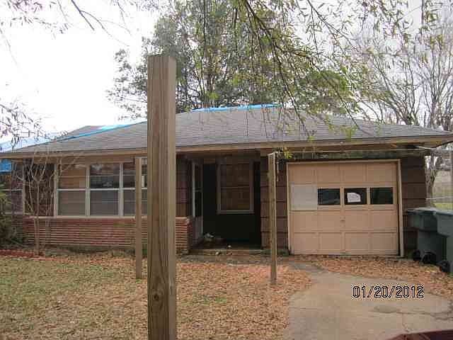 1st image of 3921 Avalon Ave