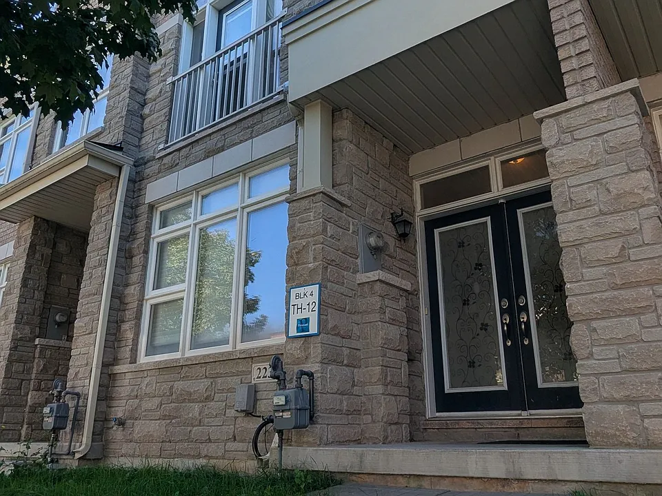 223 S Unionville Ave