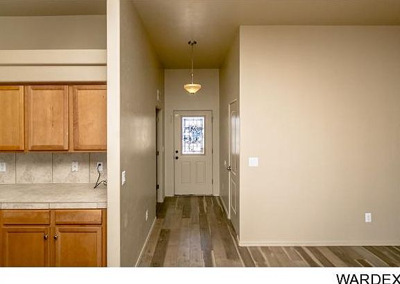 4th image of 2349 Tigertail Dr