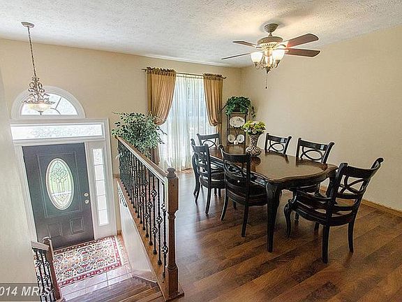 5th image of 3424 Barnsley Ct