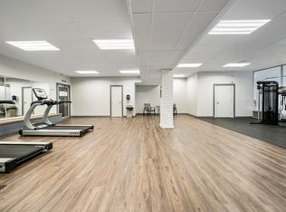 Grandview Pointe, Cleveland, OH 44121