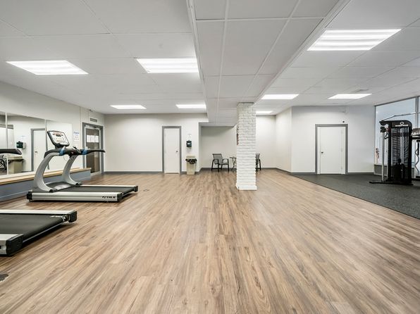 1939 Green Rd #1949304