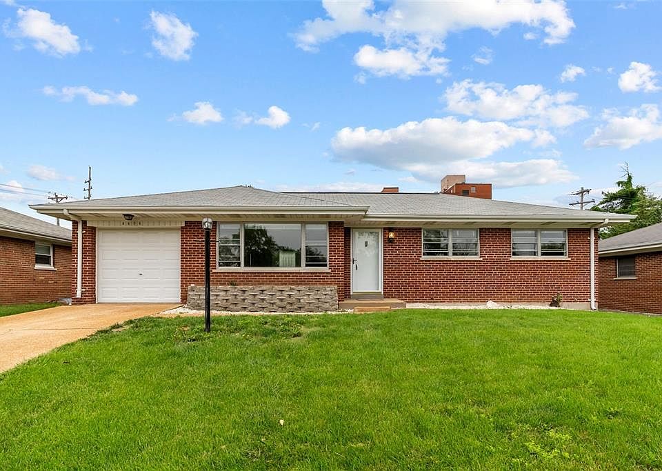 1st image of 8606 Villa Crest Dr