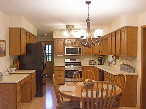 4th image of 2892 Teton Dr
