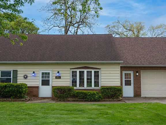 2nd image of 2611 Crowsnest Dr