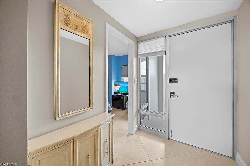 2 bed, 2.0 bath, 1164 sqft, $12,500 — Photo 2