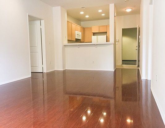3rd image of 6400 Crescent Park E
