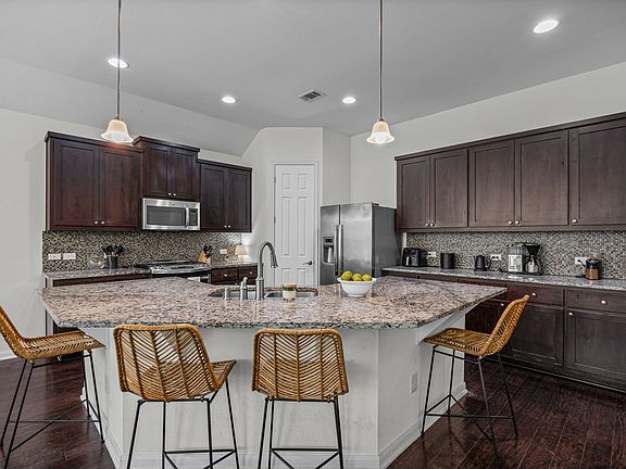 4th image of 5524 Allamanda Dr