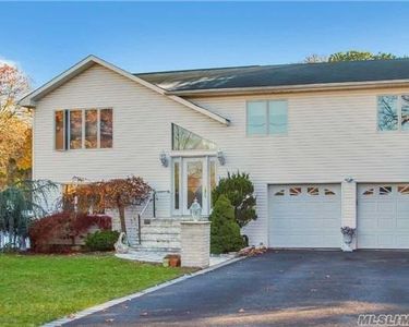 91 Hammond Rd, Centereach, NY, 11720