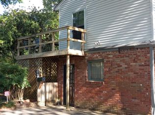 1056 Woodview Dr, Memphis, TN 38117