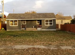 216 2nd St N, Glasgow, MT 59230