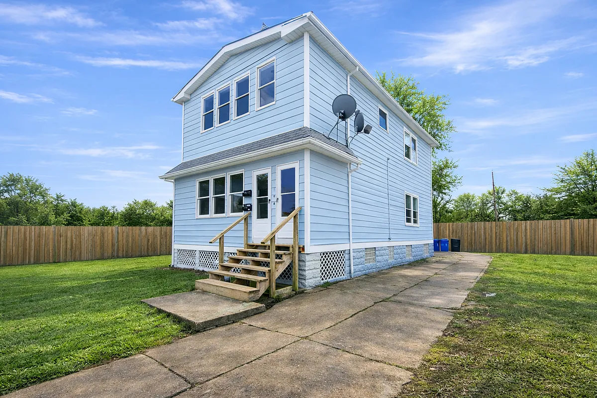 Building Photo - 7918 Force Ave #2