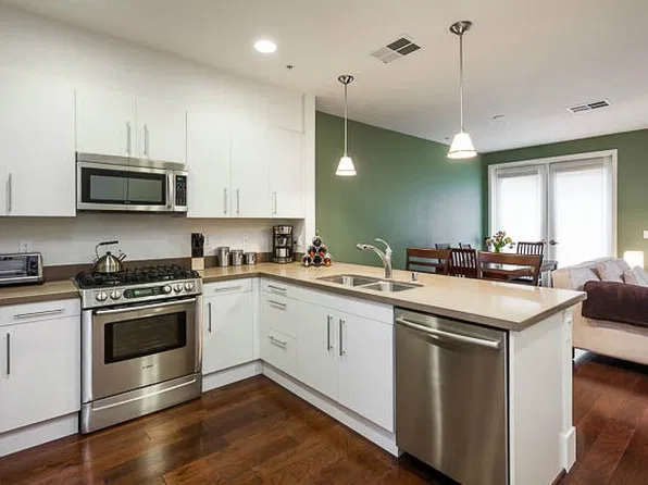 890 Altaire Walk #890, Palo Alto, CA 94303