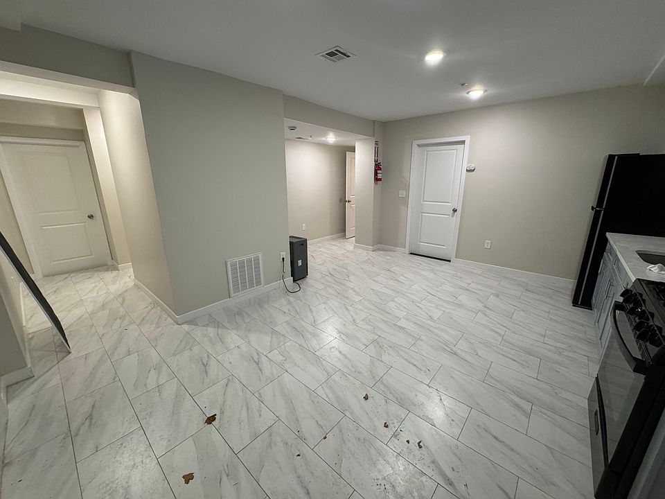 1st image of 65 S Harrison St #17B