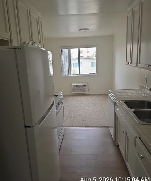 1650 Federal Avenue — Photo 6
