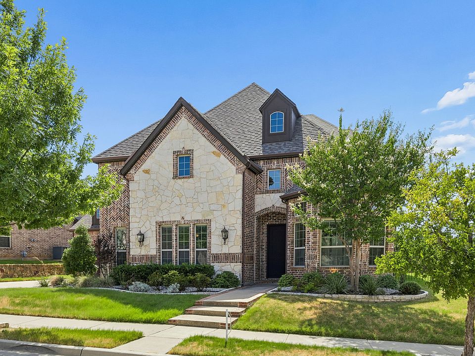 1st image of 400 Winding Ridge Trl