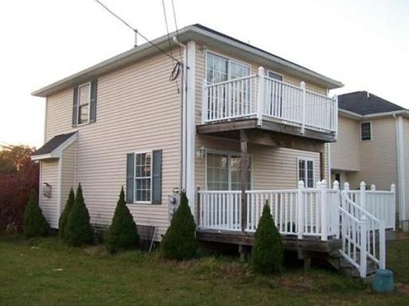 3rd image of 491 Hilldale Ave