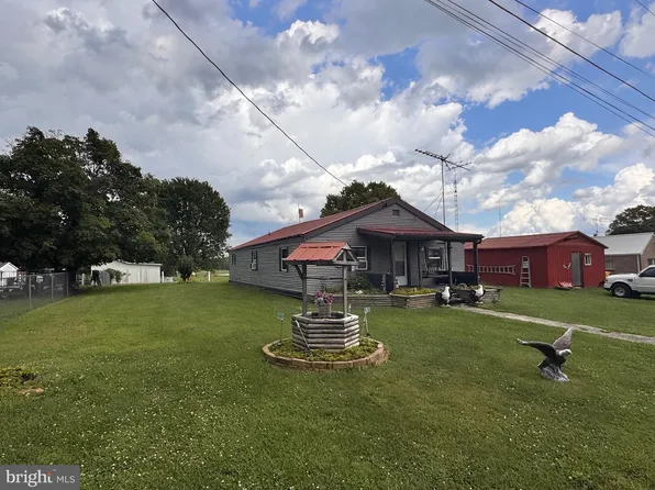 105 Marshall St, Kearneysville, WV 25430