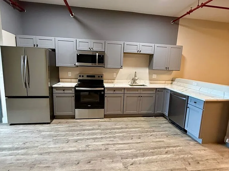 70 Webster St #208 — Photo 2
