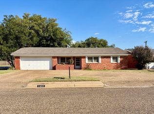 1401 E Tate St, Brownfield, TX 79316