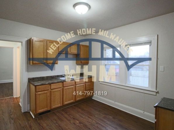 221 W Ring St