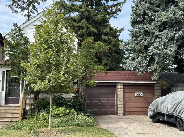 2 Saint Marks Rd, Toronto, ON M6S 2H6