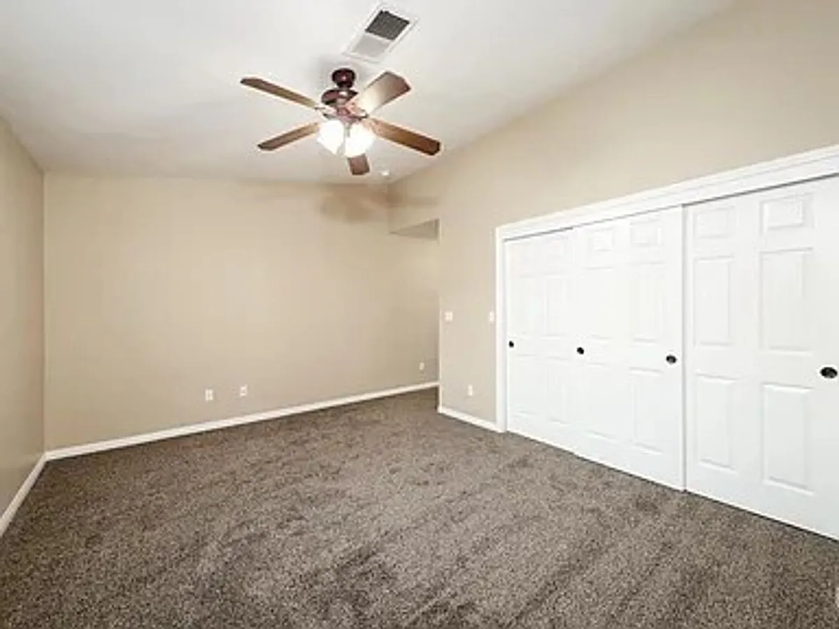 Building Photo - 5506 Leeward Point Dr