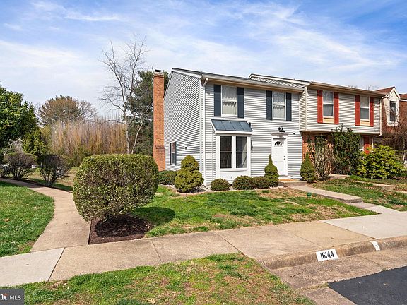 2nd image of 16130 Henderson Ln