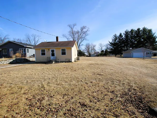 1117 Watts Ave, Rockton, IL 61072
