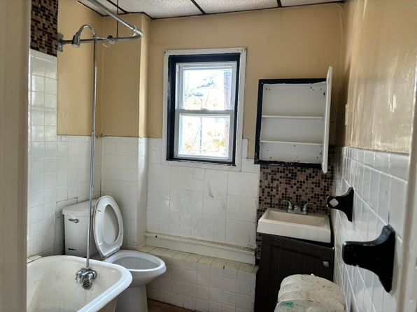 jersey-city-new-jersey-38898354 picture