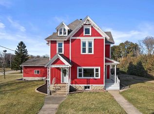 103 E Cordelia St, Fox Lake, WI 53933