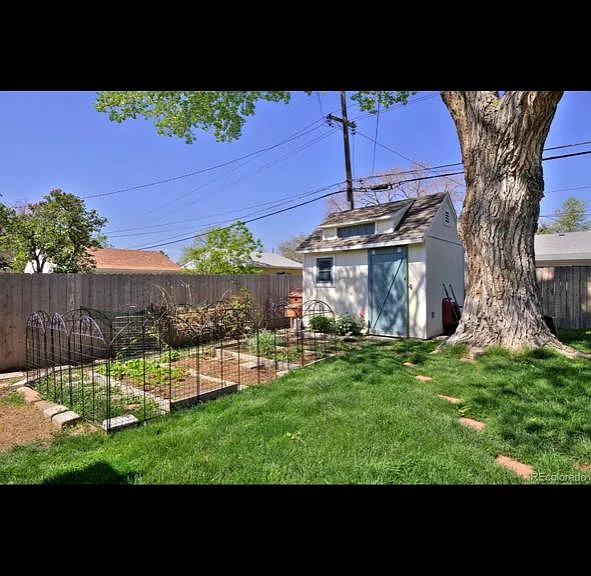 7151 Warren Dr — Photo 10